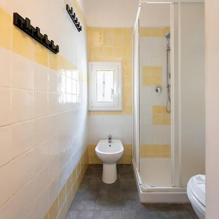 アパート Keys Of Italy - Allegri 4 Big - Family 2 Bedrooms In Santa Croce フィレンツェ